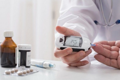 Tác dụng phụ phổ biến và nghiêm trọng liên quan đến thuốc GLP-1RA điều trị tiểu đường và giảm cân